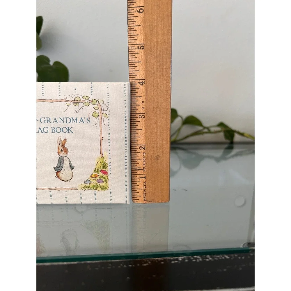 Vintage Beatrix Potter Great-Grandma's Brag Book Peter Rabbit Photo Album 1990